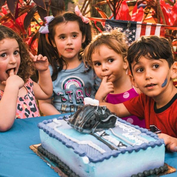 Arlind-Gashi-photographer-west-palm-beach-33411-kids-children-cake-birthday